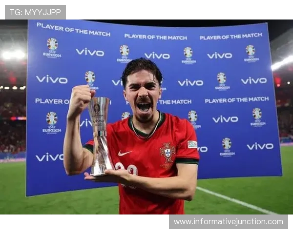 杜埃与维蒂尼亚:进攻中场组织效率与推进能力对比分析 杜埃与维蒂尼亚:进攻中场组织效率与推进能力对比分析