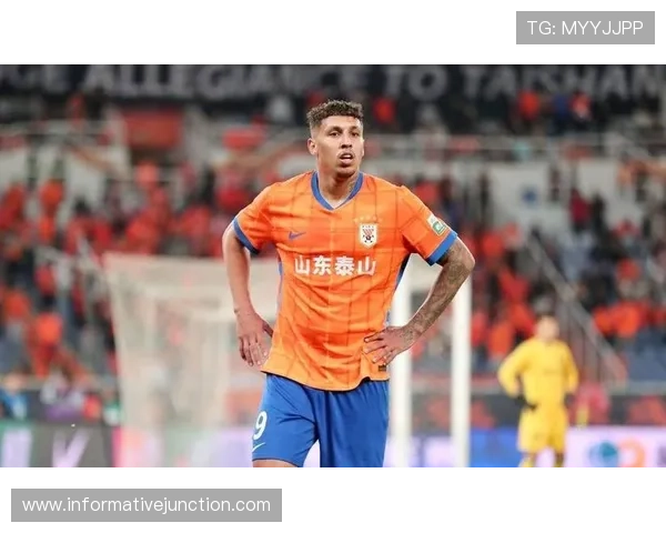 克雷桑一拿球就亮灯，山东泰山进攻却越踢越单薄，战术依赖性凸显