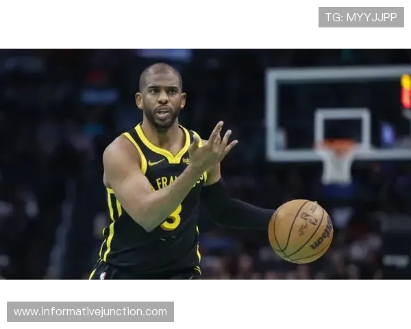 克里斯·保罗利用挡拆提高组织效率，助力球队关键回合掌控节奏